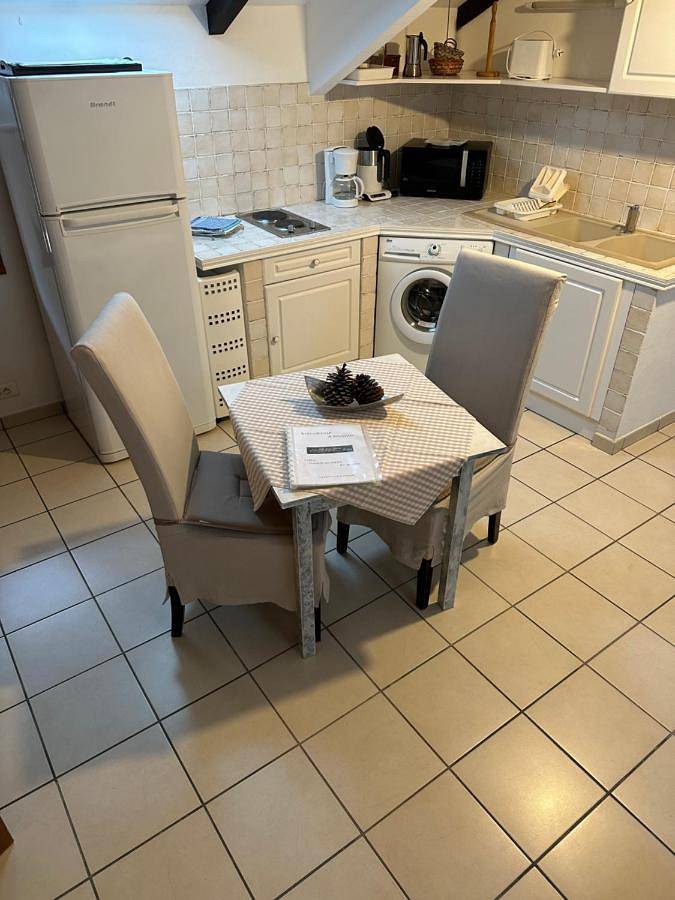 Gîte pour 2 personnes, avec vue à Sainte-Lucie-de-Tallano - 4