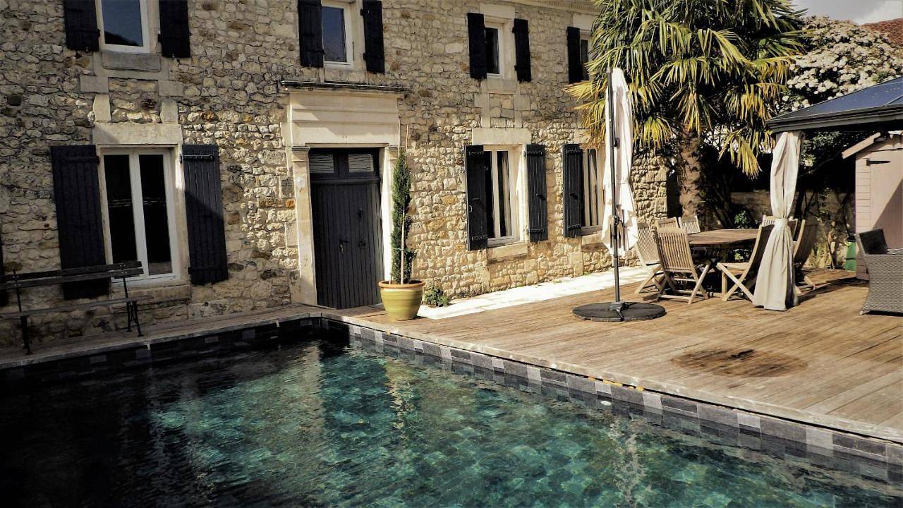 Four-Bedroom House in Saujon, Côte de Beauté