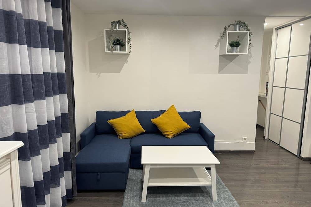 Entire apartment, Reve bleu cosi appart at Courbevoie near La defense in Courbevoie, Hauts-de-Seine