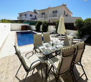 Ferienhaus für 7 Personen, mit Garten und Pool sowie Ausblick in Ayia Napa