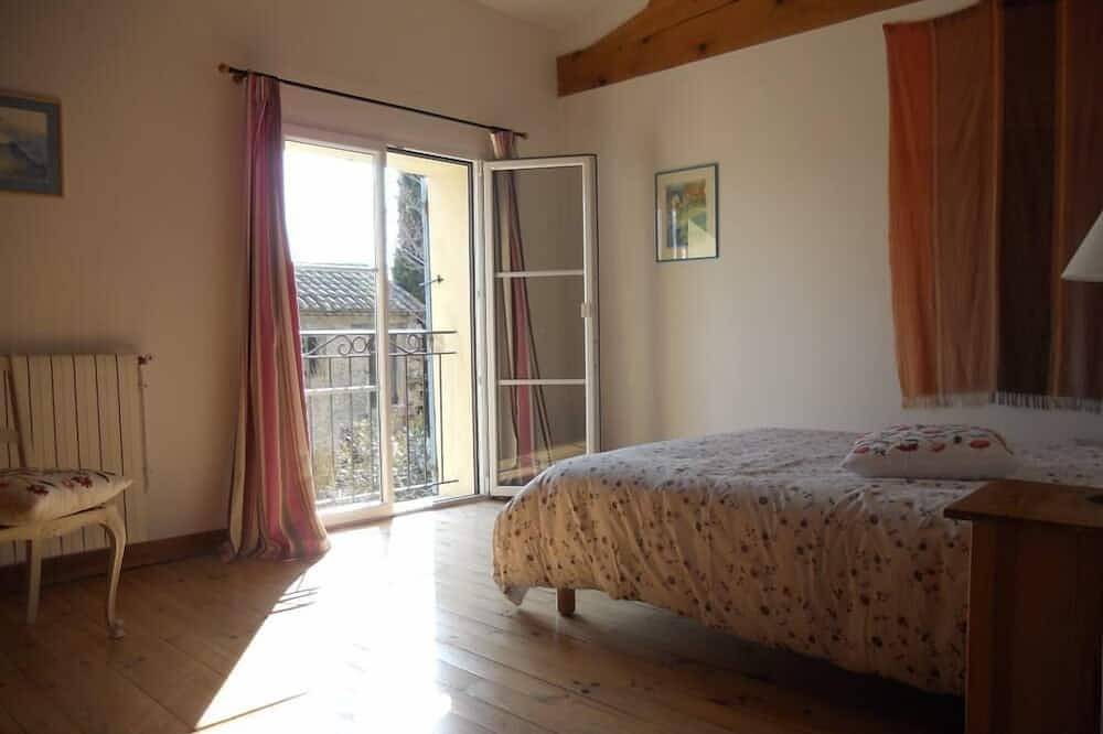 Mansions - 7 rooms - 6/8 persons in Sarrians, Vaucluse