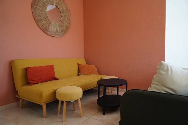 Maison confortable avec piscine à très courte distance de la plage. in Sant Pere Pescador, Haut-Ampurdan