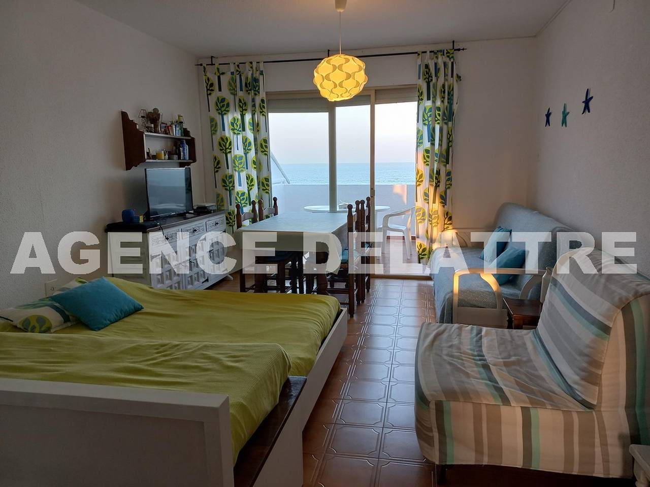 Appartamento intero, Apartment studio in first sea line , in residence with comerce, lift, swimming pool. in Peñíscola, Costa dell'Azahar