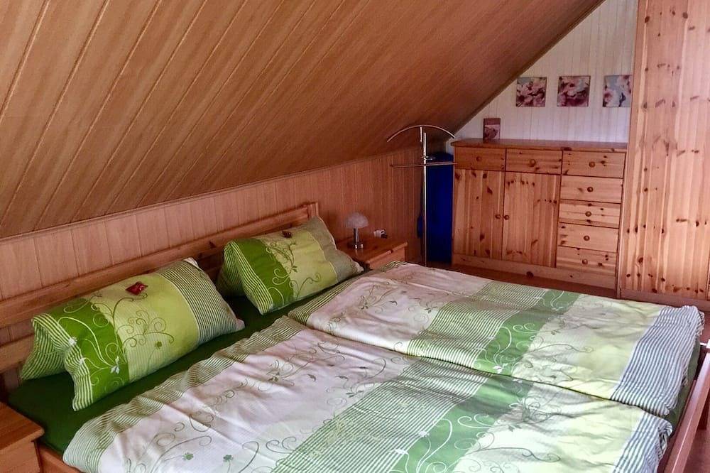 Wanderurlaub, freistehendes, vollständiges eingezäuntes Ferienhaus in der Natur in Neuhausen/Erzgebirge, Chemnitz und Umgebung