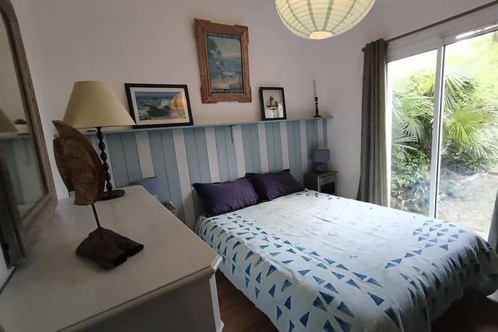 Charming house in a quiet location in Meschers-sur-Gironde, Region de Rochefort