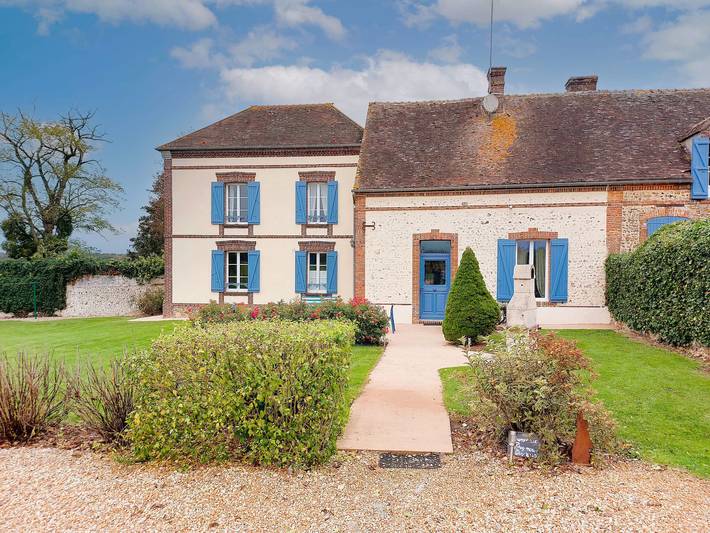 Gîte pour 8 personnes, avec Terrasse et Jardin