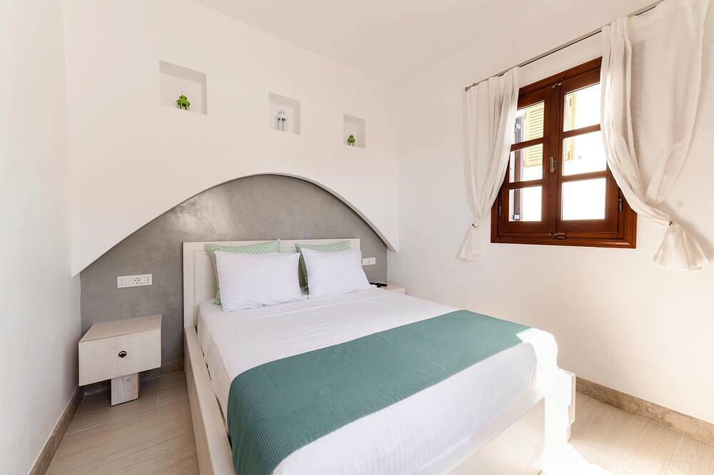 Entire apartment, Lindian Polis - Suite 4 in Lindos, Rhodes