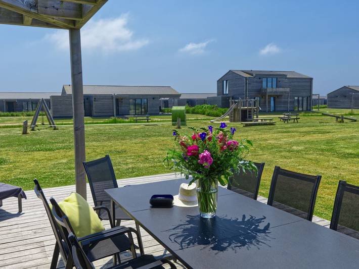 Ferienpark für 8 Personen, mit Balkon und Terrasse sowie Garten und Sauna in Pellworm - 2