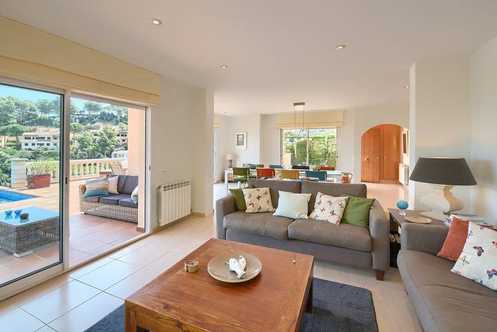 Villa pour 8 personnes, avec balcon et jardin, animaux acceptés à Begur - 3