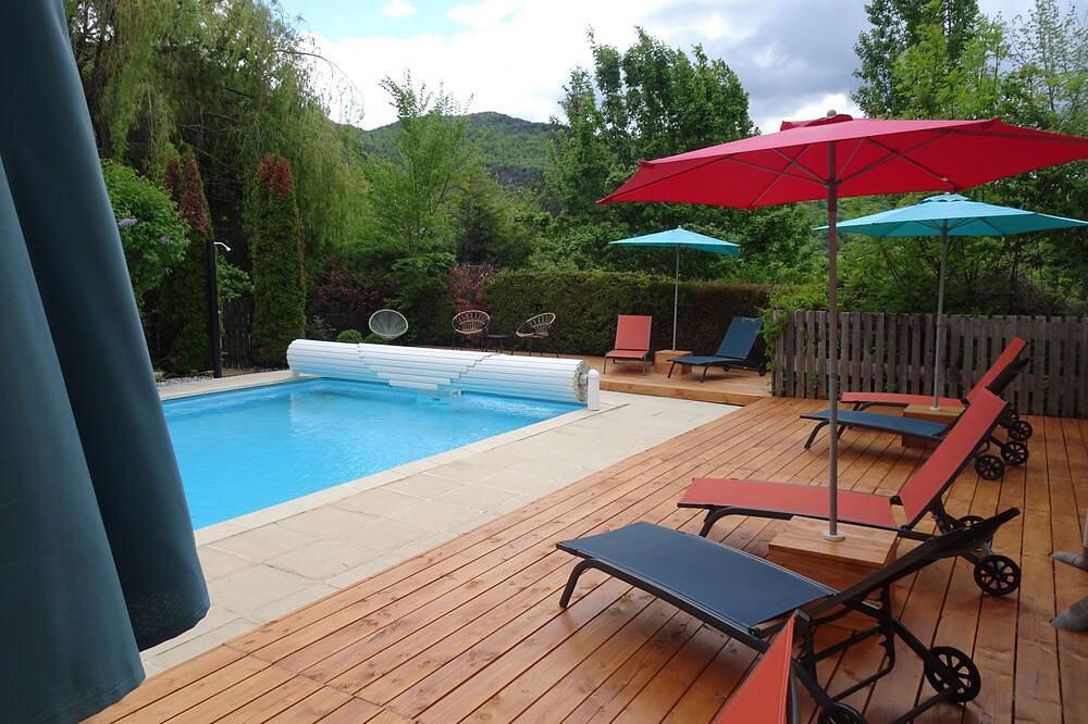 A spacious, bright room for a sunny stay in Forcalquier und Umgebung