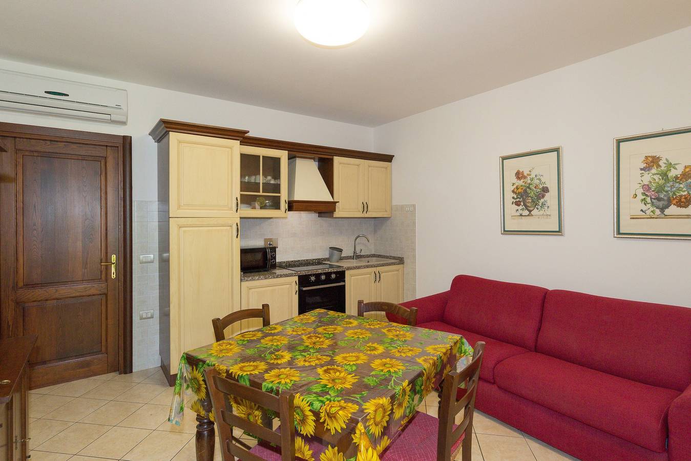 Casa rural "Il Girasole - Rovo" con piscina compartida, jardín compartido y Wi-Fi in Campiglia Marittima, Costa Etrusca