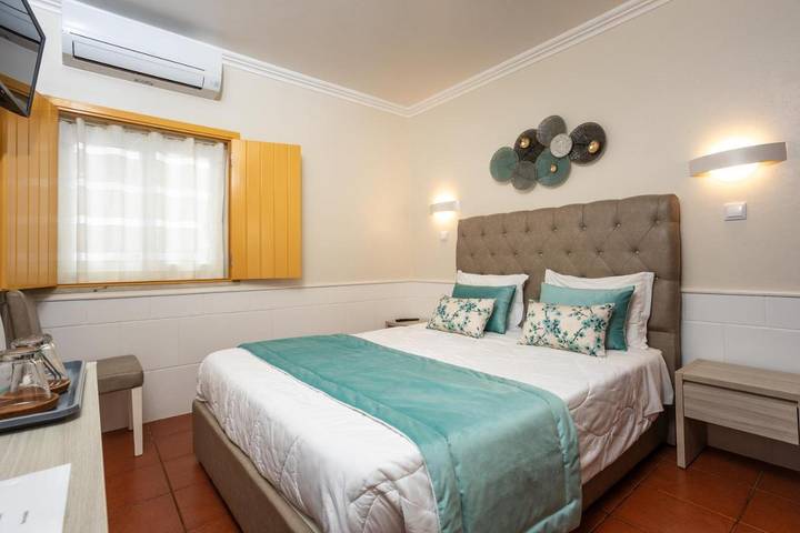 Location de vacances pour 2 personnes, avec vue et terrasse à Zambujeira do Mar - 2