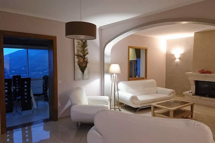 Location de vacances pour 14 personnes, avec jardin à Sisco - 3