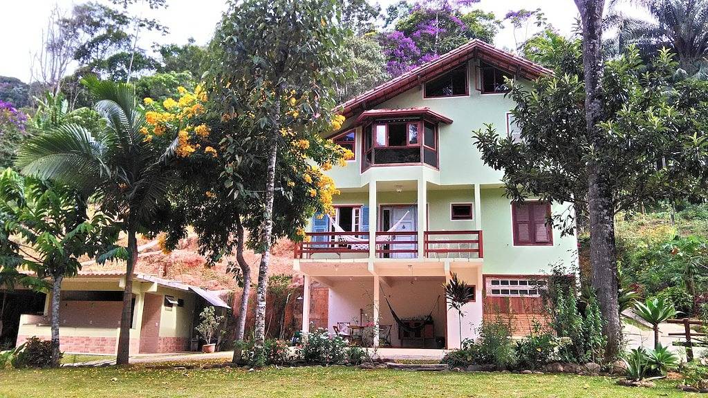 Grundstück mit 2 Häusern Beira Rio in Serra Carioca in Nova Friburgo, Rio de Janeiro (Bundesstaat)