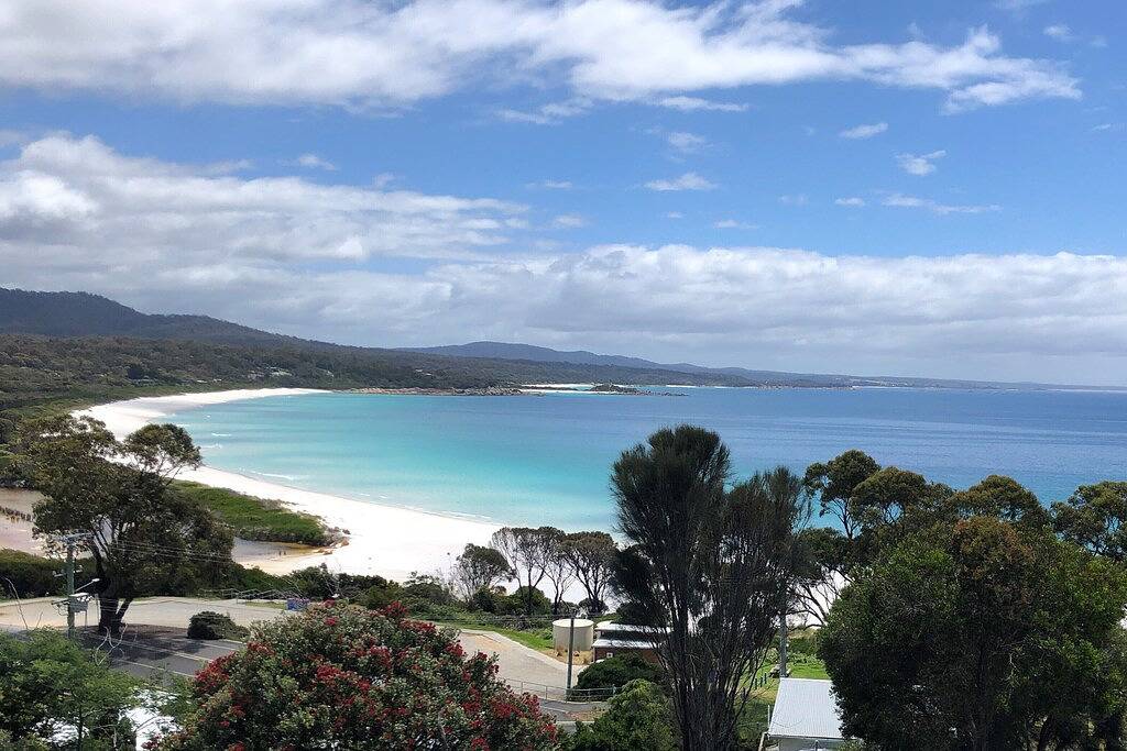 Moonrise Binalong Bay Stunning views in Tasmanien