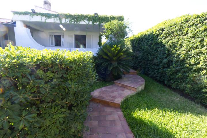 Villa für 6 Personen, mit Balkon und Garten - 1