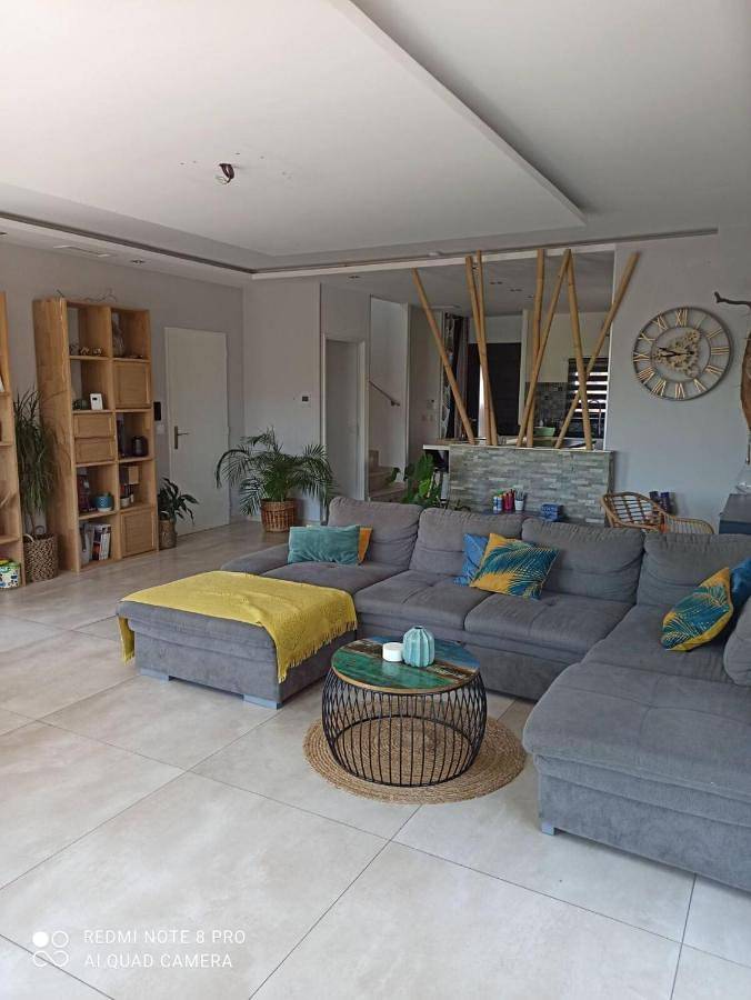 Location de vacances pour 8 personnes, avec piscine ainsi que jardin et vue à Prades-le-Lez - 2