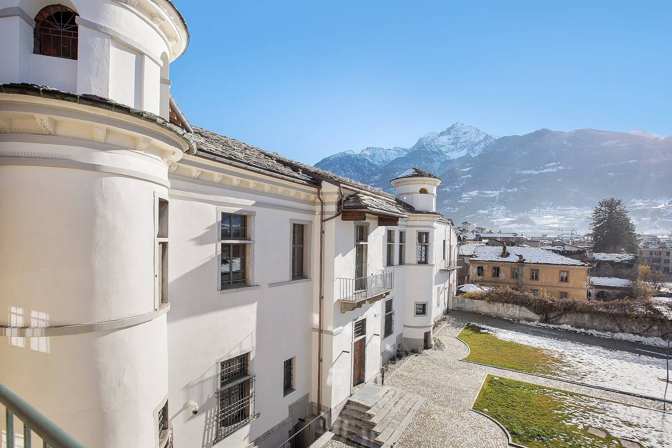Apartamento entero, Apartamento 'La Maison De Ida - Petite' con Wi-Fi y aire acondicionado in Aosta, Alpes del Valais