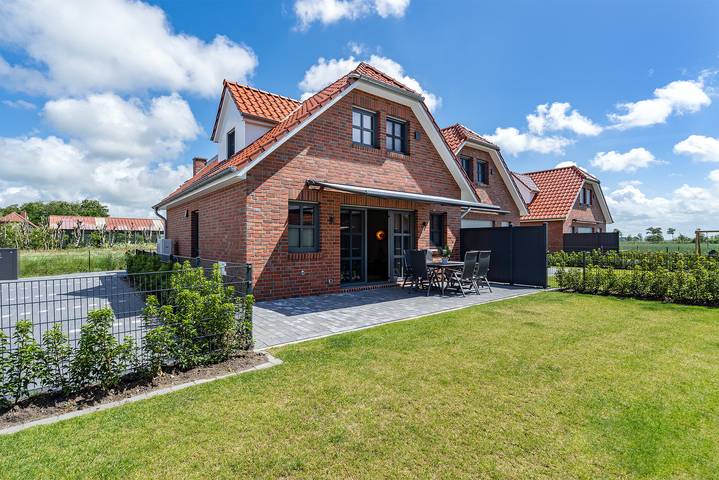 Ferienhaus für 6 Personen, mit Terrasse und Garten in Greetsiel - 2