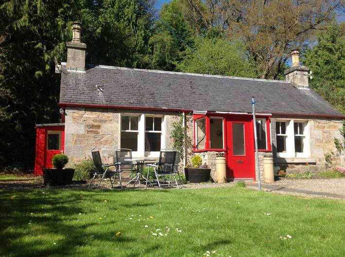 Holiday rental for 4 people, with garden and view in Pitlochry
