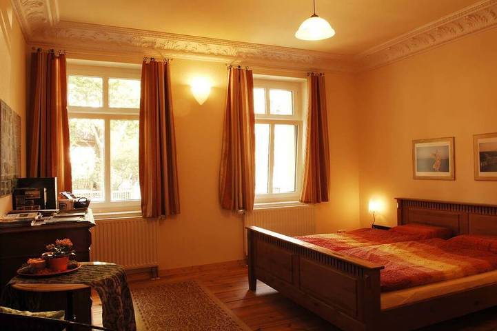 Ferienwohnung für 6 Personen, mit Balkon und Garten in Karlshorst Berlin - 2