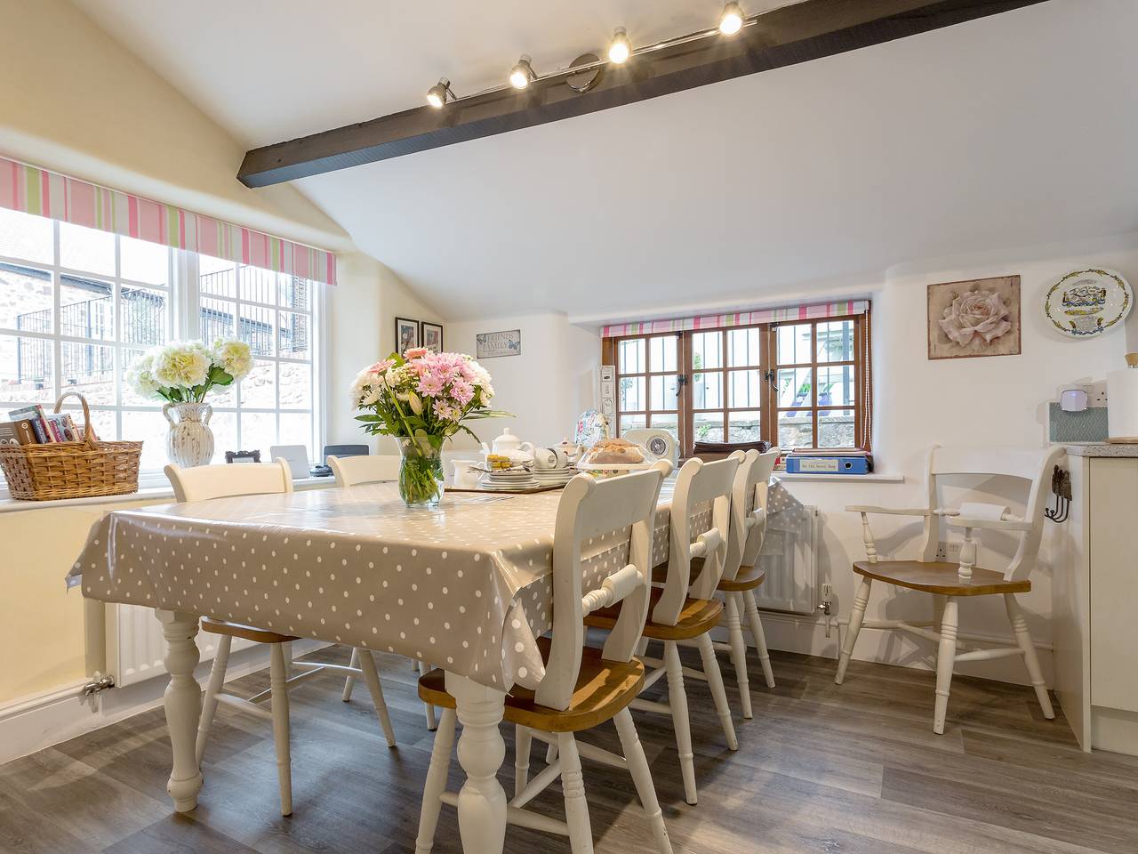 The Old Sweet Shop - Ukc3164 in Minehead, Somerset