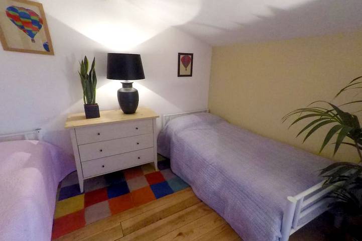 Apartamento entero, Mas Des Fleurs - Heated pool - Child friendly gardens - Beach 10mins in Perpiñán, Costa mediterránea (Francia)