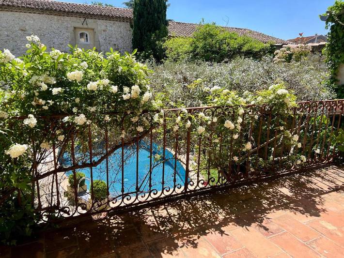 Gîte pour 2 personnes, avec jacuzzi ainsi que jardin et piscine à Saint-Geniès-de-Malgoirès - 2