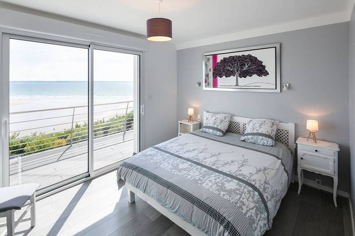 Halbinsel von Crozon Haus mit außergewöhnlichen Blick auf das Meer in Saint-Nic, Iroise