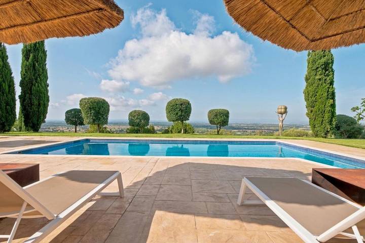 Apartamento para 5 personas, con Balcón y Terraza además de Jardín y Piscina en Pau