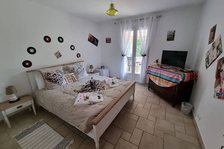 Location de vacances pour 10 personnes, avec jacuzzi et jardin à Garéoult - 4