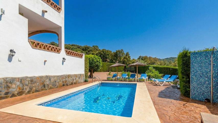 Casa rural para 8 personas, con piscina y balcón/terraza en Algatocín