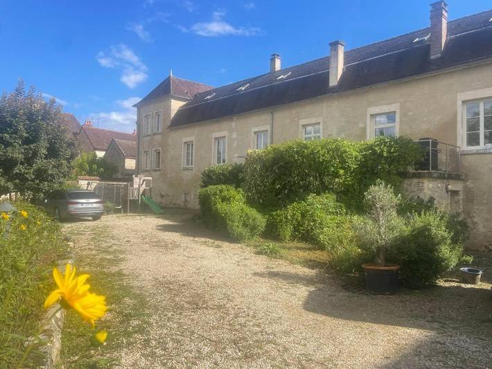 Hôtel pour 2 personnes, avec Terrasse et Jacuzzi ainsi que Jardin et Sauna à Chablis - 4