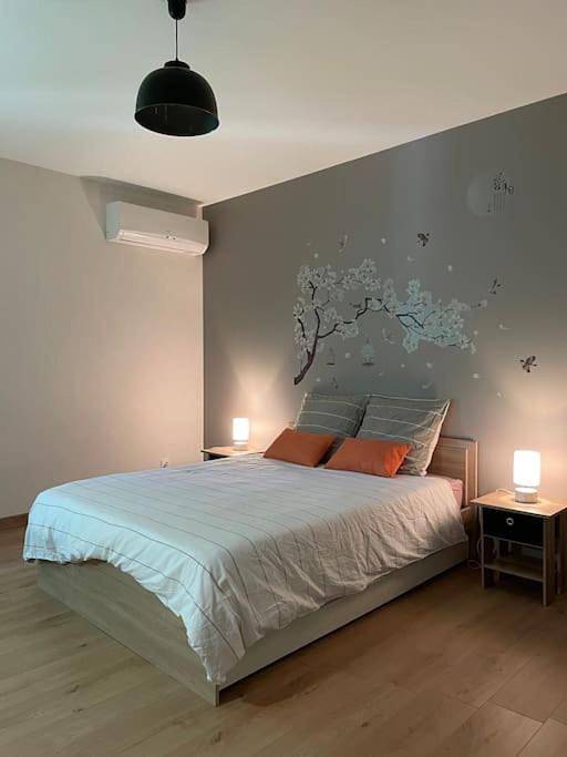 Gîte Le Nid des Avezous Spa privatif - Juin à Sept in Avèze, Parc naturel régional des Volcans d'Auvergne