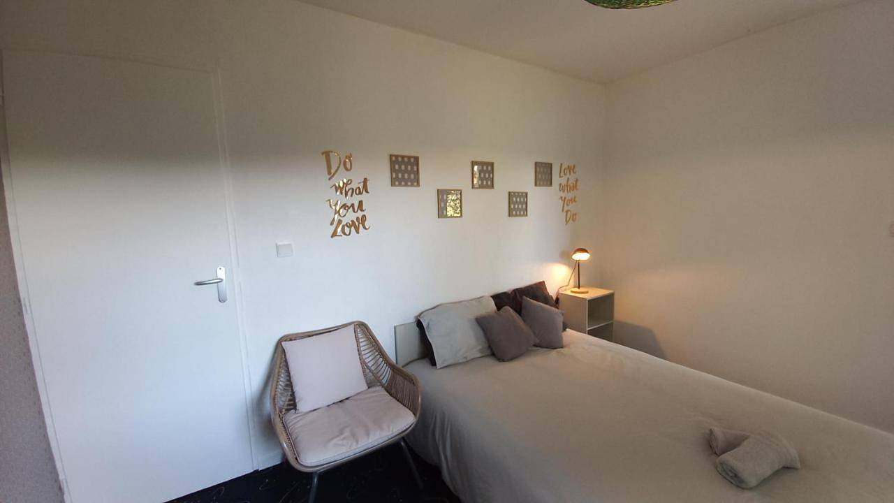 Adorable studio avec entrée indépendante in Dijon, Région de Dijon