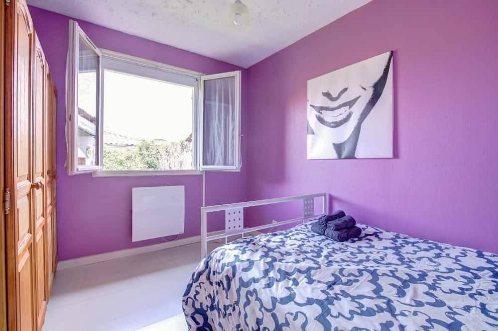 The Van Gogh House: 3 bedrooms, 4 beds, and easy parking in Tournefeuille, Toulouse region