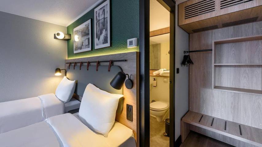 Hôtel pour 2 personnes, avec terrasse à La Crèche - 3