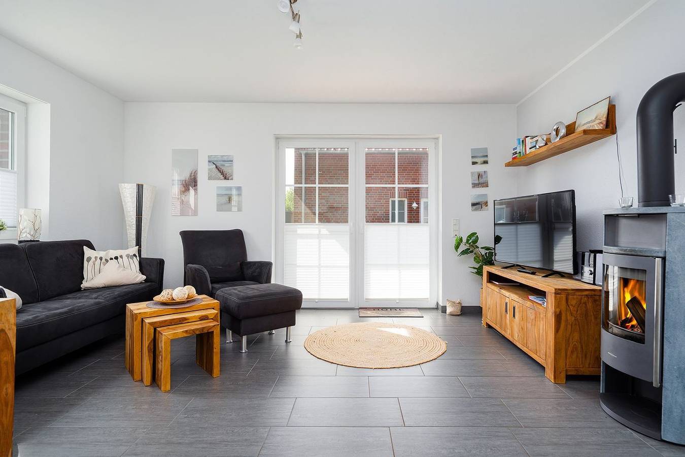 Ganze Wohnung, Ferienwohnung (70qm) für 4 Personen mit Terrasse und sep. Gäste-Wc in Greetsiel, Krummhörn