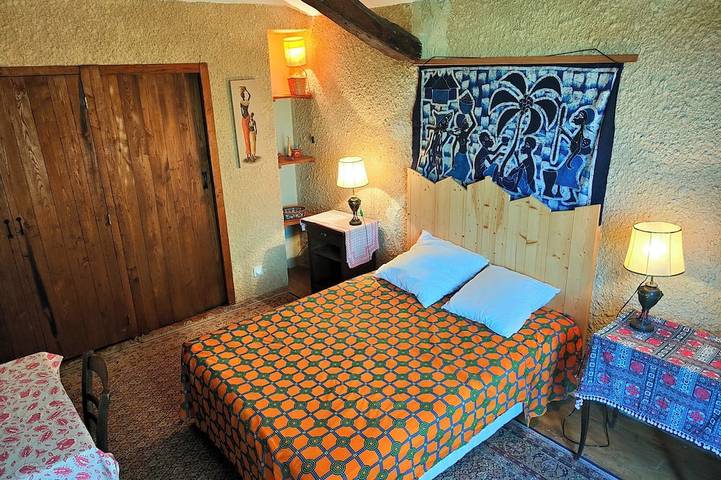 Location de vacances pour 4 personnes, avec jardin et terrasse à Nojals-et-Clotte - 2