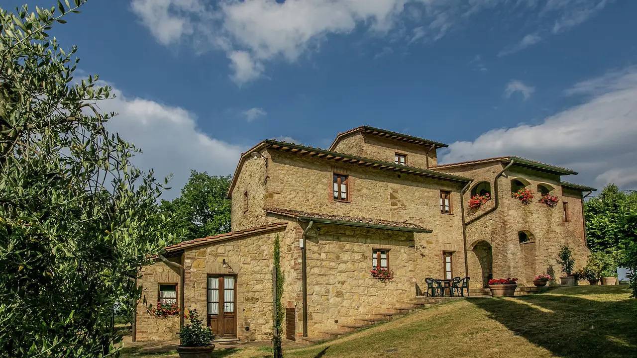 Agriturismo per 4 persone con piscina in Montepulciano, Siena e dintorni