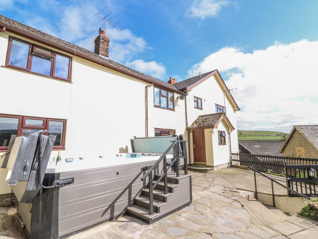 Cottage für 16 Personen mit Garten in Powys