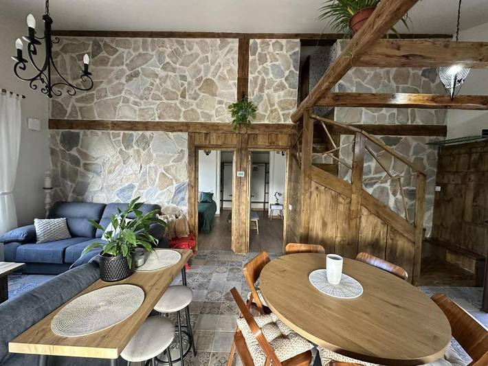 Casa rural para 7 personas, con Terraza y Jardín además de Piscina y Vistas en Ituero y Lama - 3