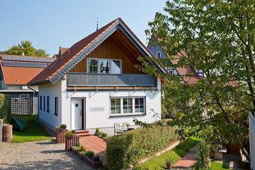 Ferienhaus für 6 Personen, mit Garten und Sauna sowie Balkon in Waldeck