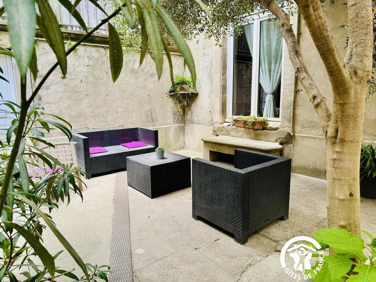 Maitre Jean in Carcassonne, Carcassonne und Umgebung