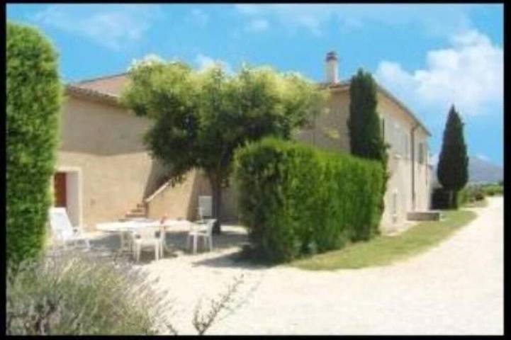 Ferienhaus für 5 Personen, mit Balkon und Garten in Vaison-la-Romaine