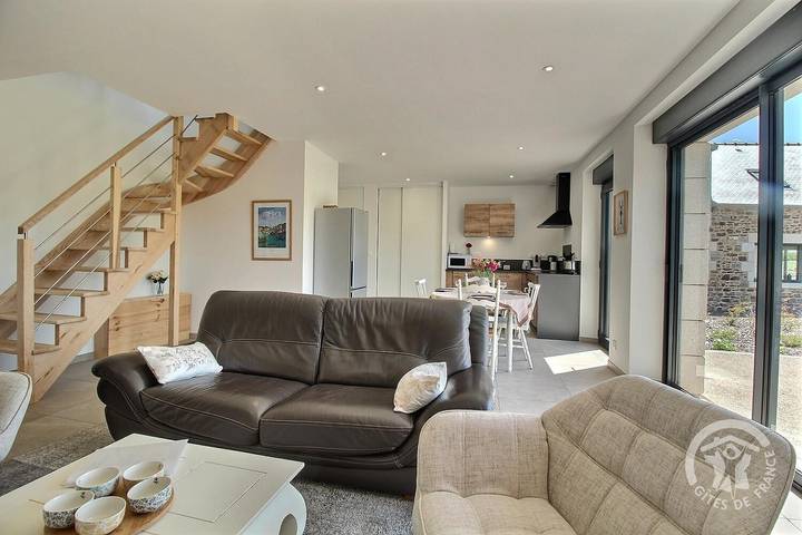 Gîte pour 4 personnes, avec Terrasse ainsi que Jardin et Vue à Pleumeur-Gautier