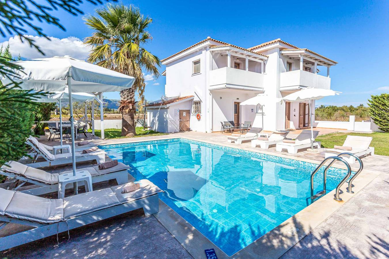 Villa Orchard in Ampelokipi (Zante), Zante