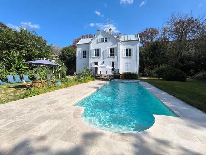 Casa de huéspuedes para 4 personas, con vistas y piscina además de terraza y jardín - 1
