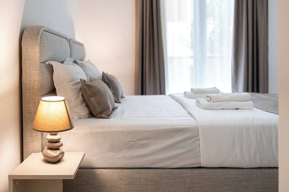 Ganze Wohnung, Cozy Double Room near the Beach in Budva, Opština Budva