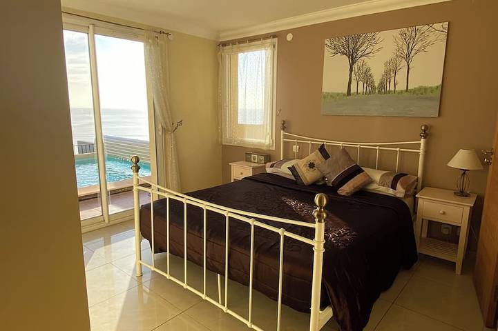 Villa avec piscine et magnifique vue sur la mer in Côte Vermeille, Cerbère